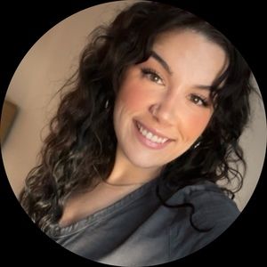 Meet your Posher, Briana